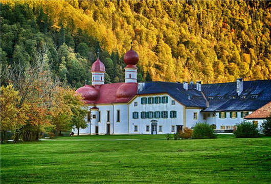 去德國旅游都需要什么東西，多嗎？