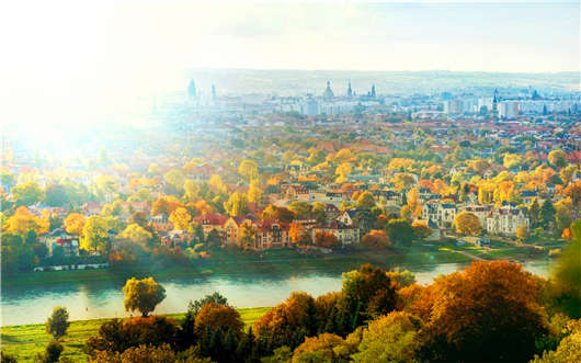 移民德國(guó)語言要求怎么樣？學(xué)英語會(huì)有所幫助嗎？