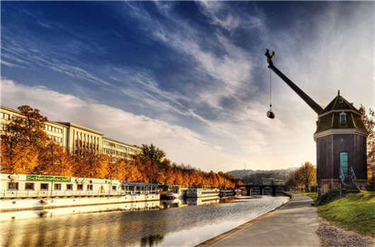 為什么那么多人選擇移民德國？德國國家的優勢不容忽視！